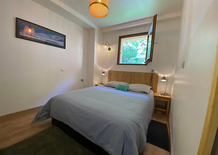 Appartement Au Calme Avec Vue Sur Les Montagnes.