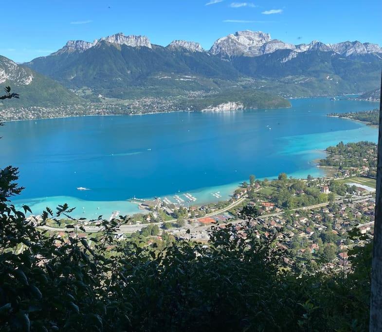 Apartamento Au Calme Avec Vue Sur Les Montagnes. *