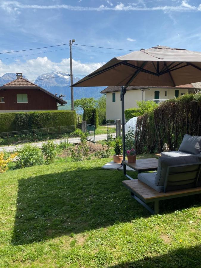 Au Calme Avec Vue Sur Les Montagnes. Apartamento